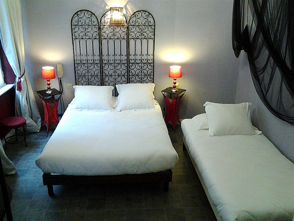 Hotel De La Tour De L'Horloge Dinan Zewnętrze zdjęcie