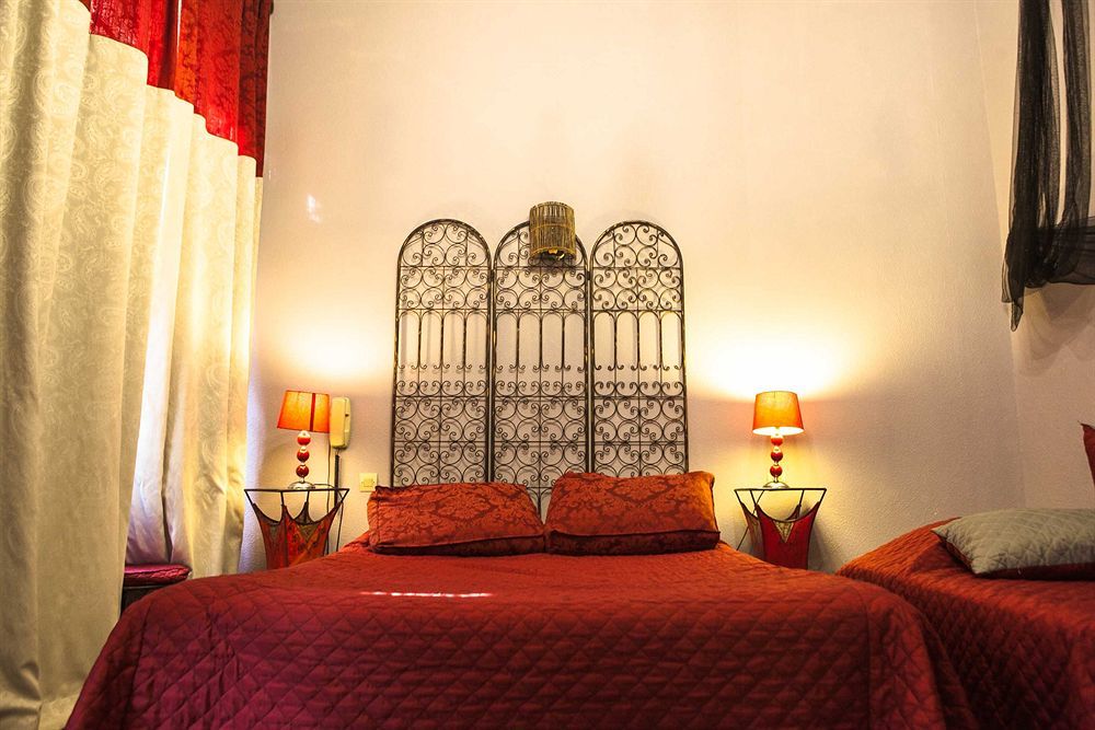 Hotel De La Tour De L'Horloge Dinan Zewnętrze zdjęcie