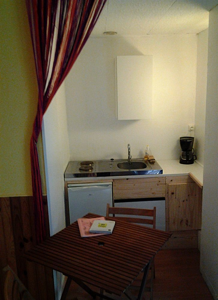 Hotel De La Tour De L'Horloge Dinan Zewnętrze zdjęcie