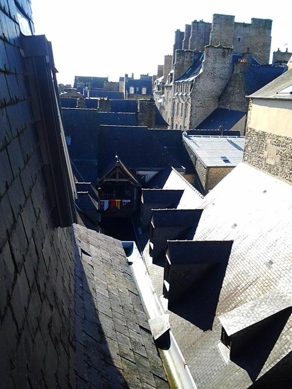 Hotel De La Tour De L'Horloge Dinan Zewnętrze zdjęcie